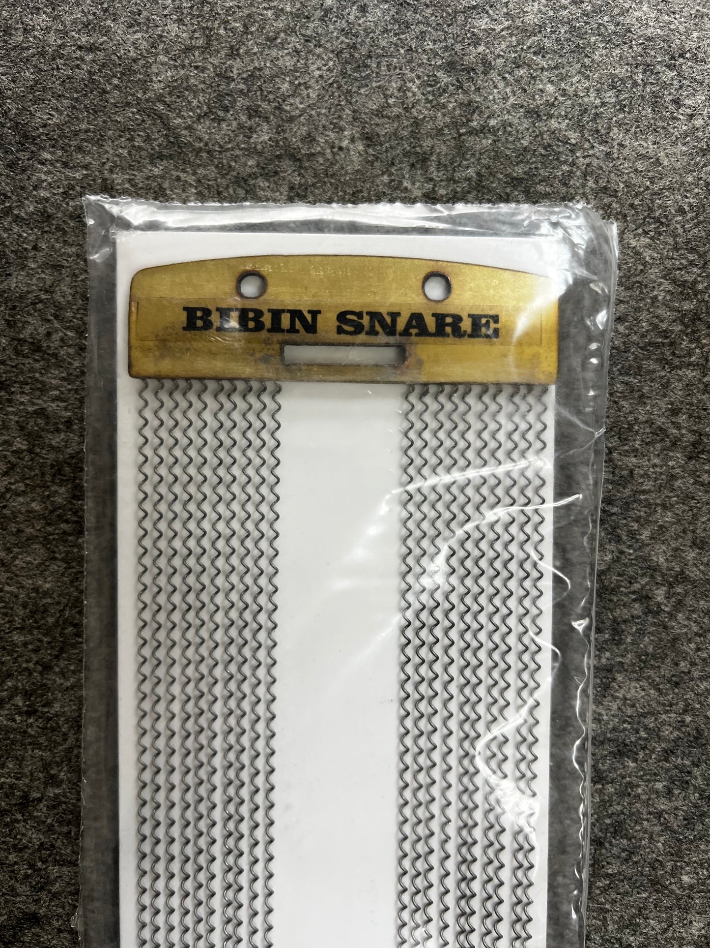 UVERSAL Snareteppich von Zoran Bibin – 2x10 Edelstahl Wires, Handgefertigt, 13/14 Zoll